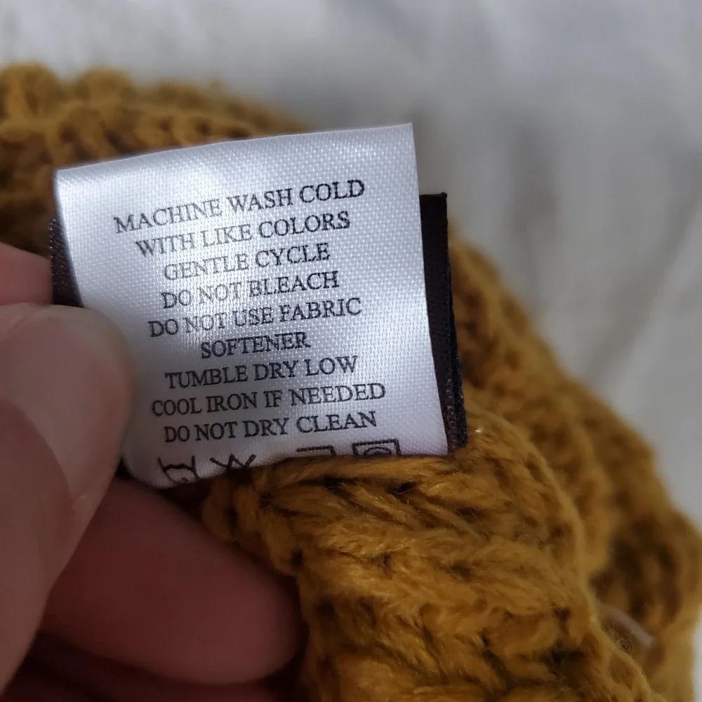 C.c.‎ Boutique Mustard Beanie With Faux Fur